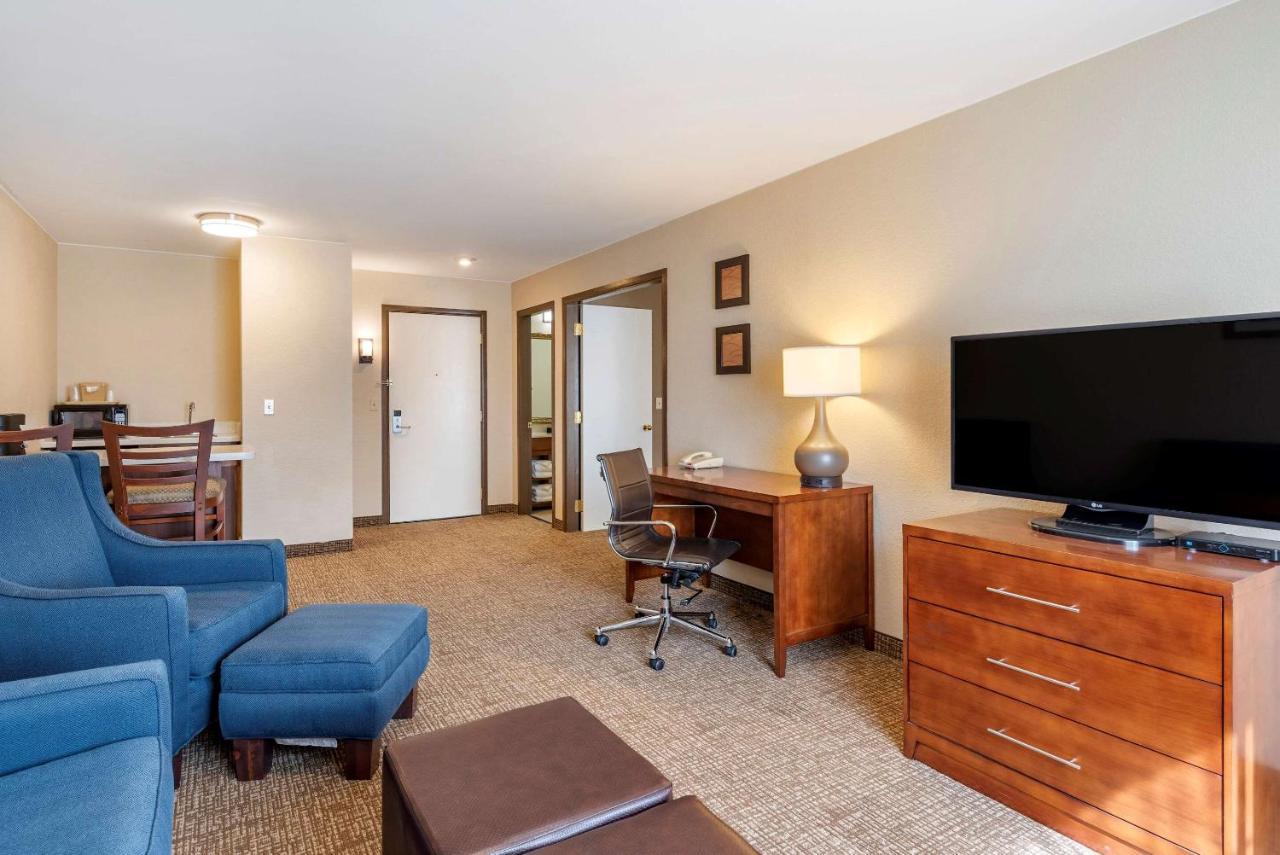 Comfort Inn & Suites Klamath Falls Exteriör bild